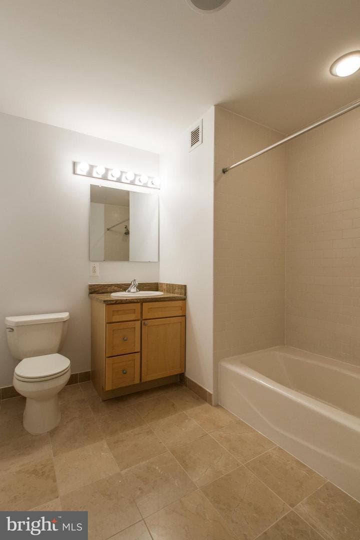 111 S 15th Street #2102 photo 33