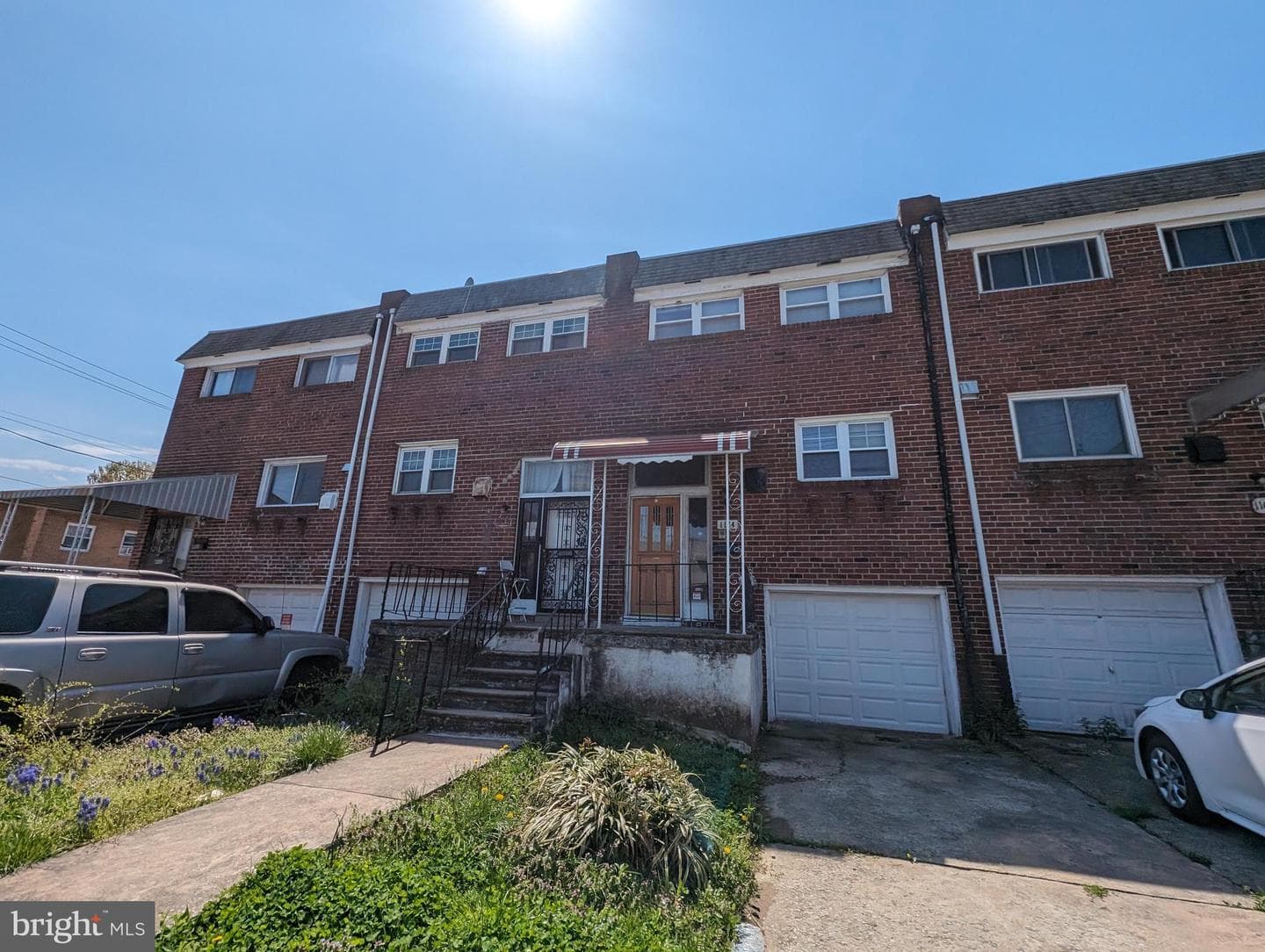 1104 W Master Street photo 1