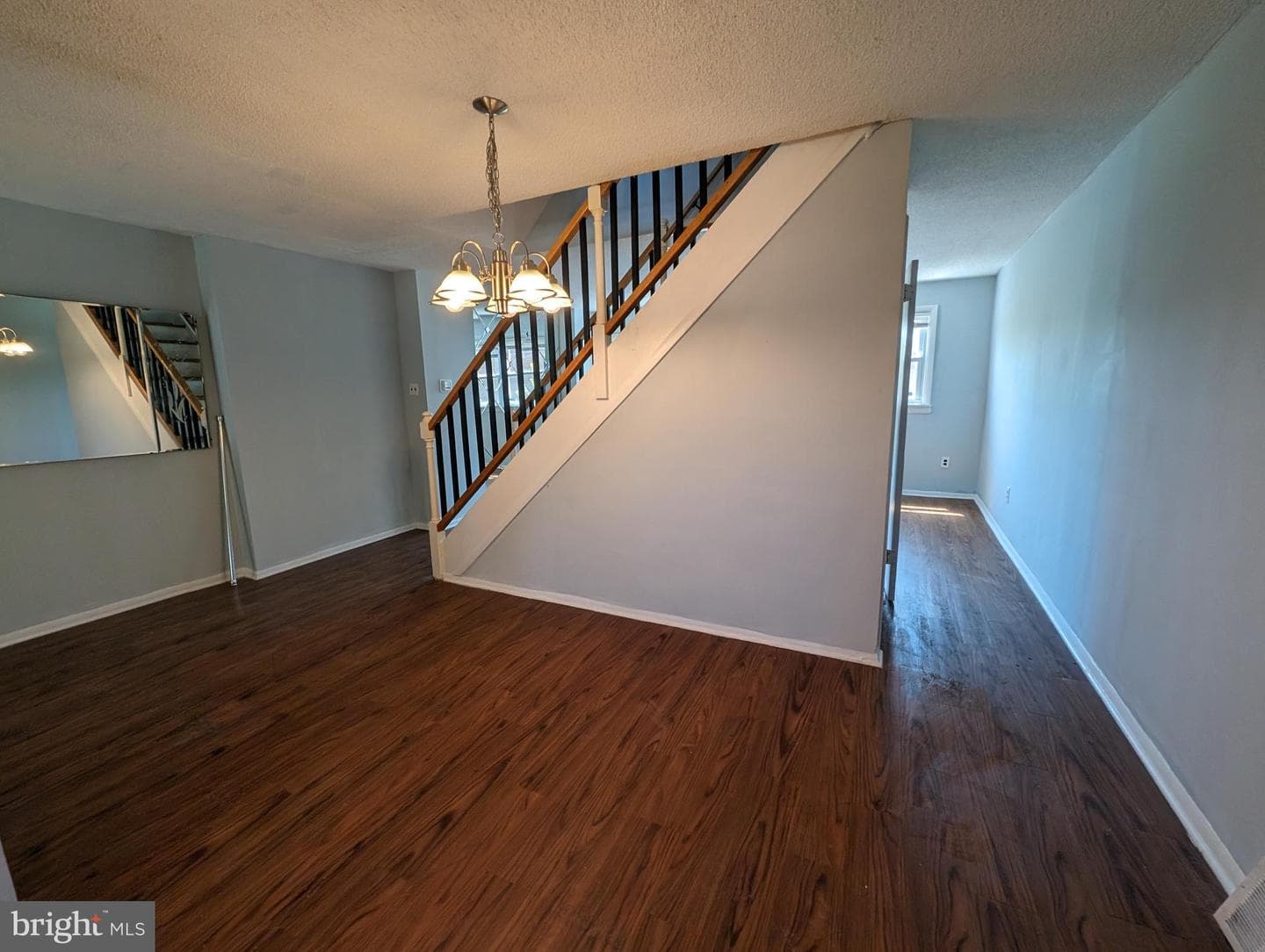 1104 W Master Street photo 19