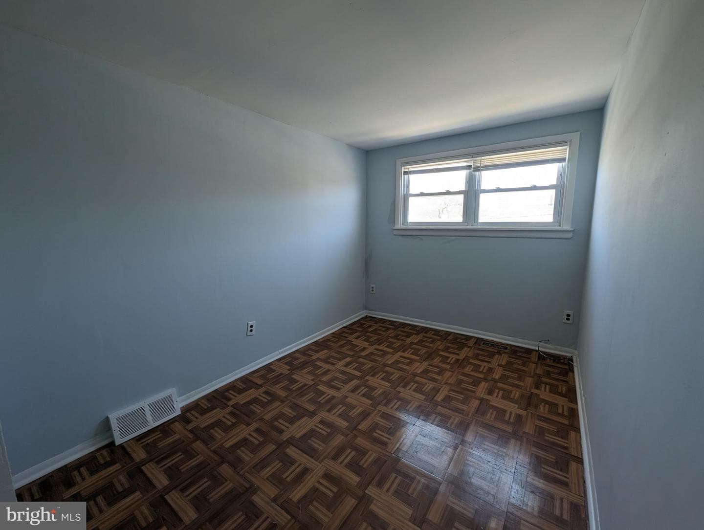 1104 W Master Street photo 6