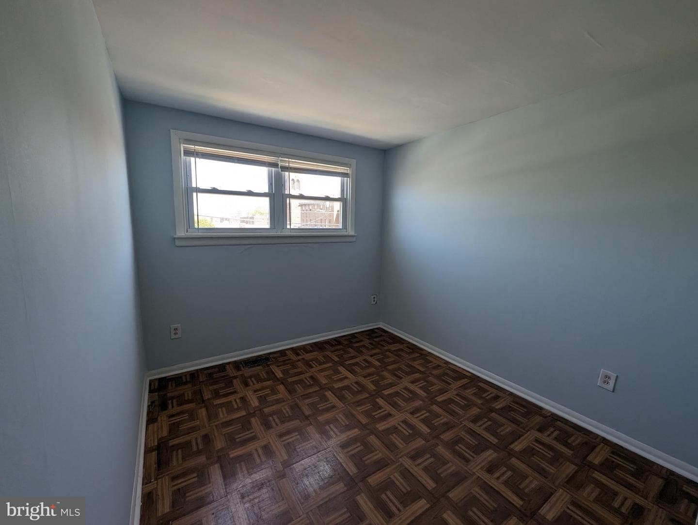 1104 W Master Street photo 8