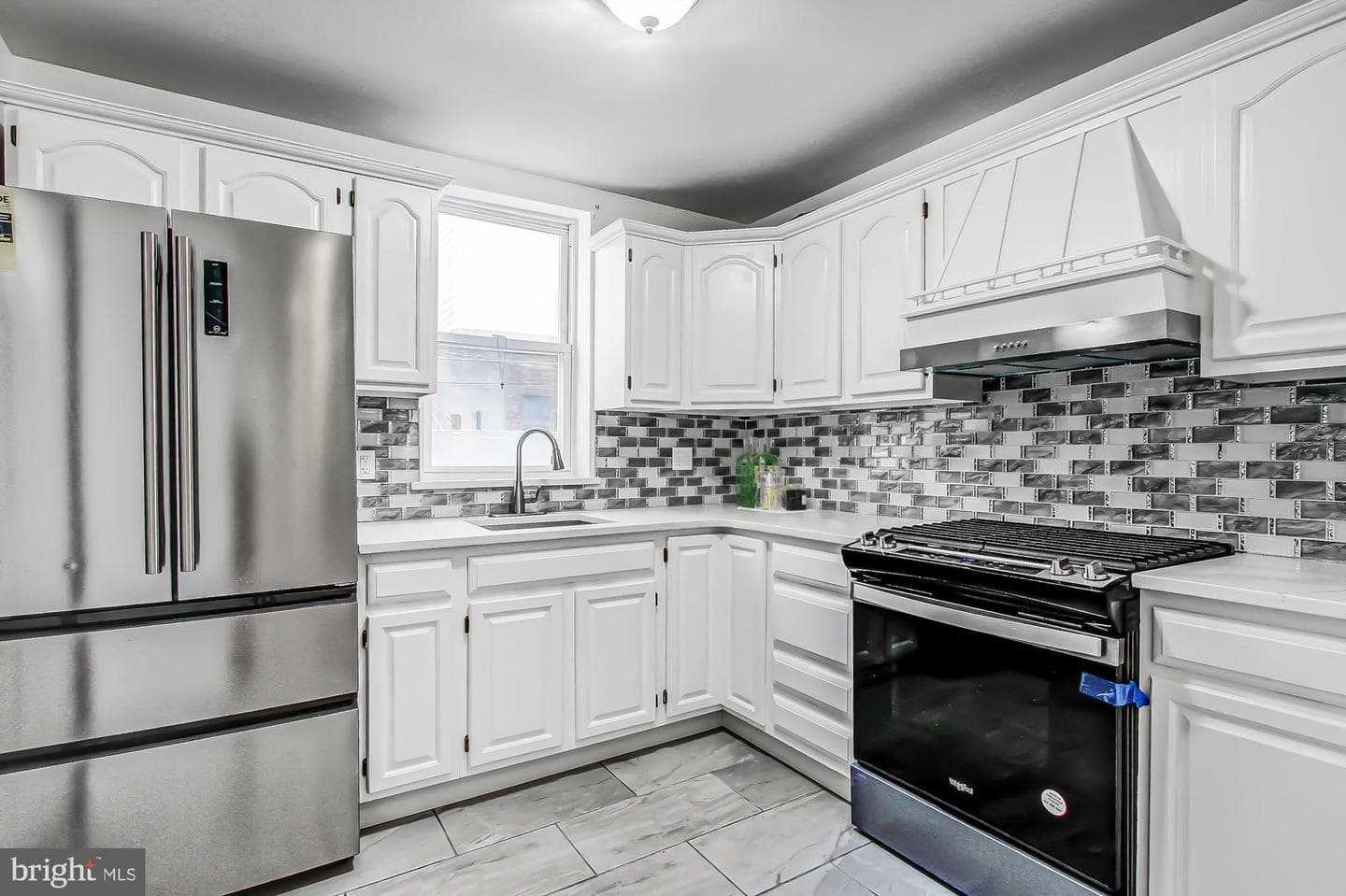 2533 S Mildred Street photo 7