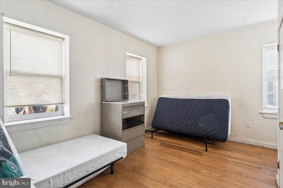 5205-07 Webster Street photo 21