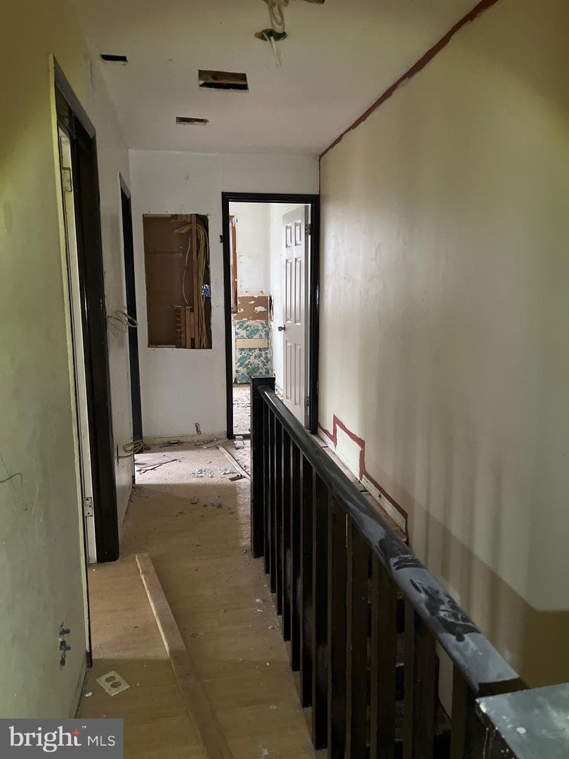4431 Oakland Street photo 9