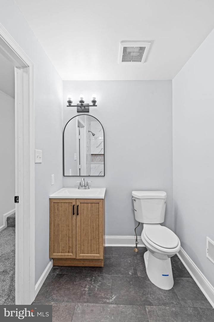 1821 N Croskey Street photo 29
