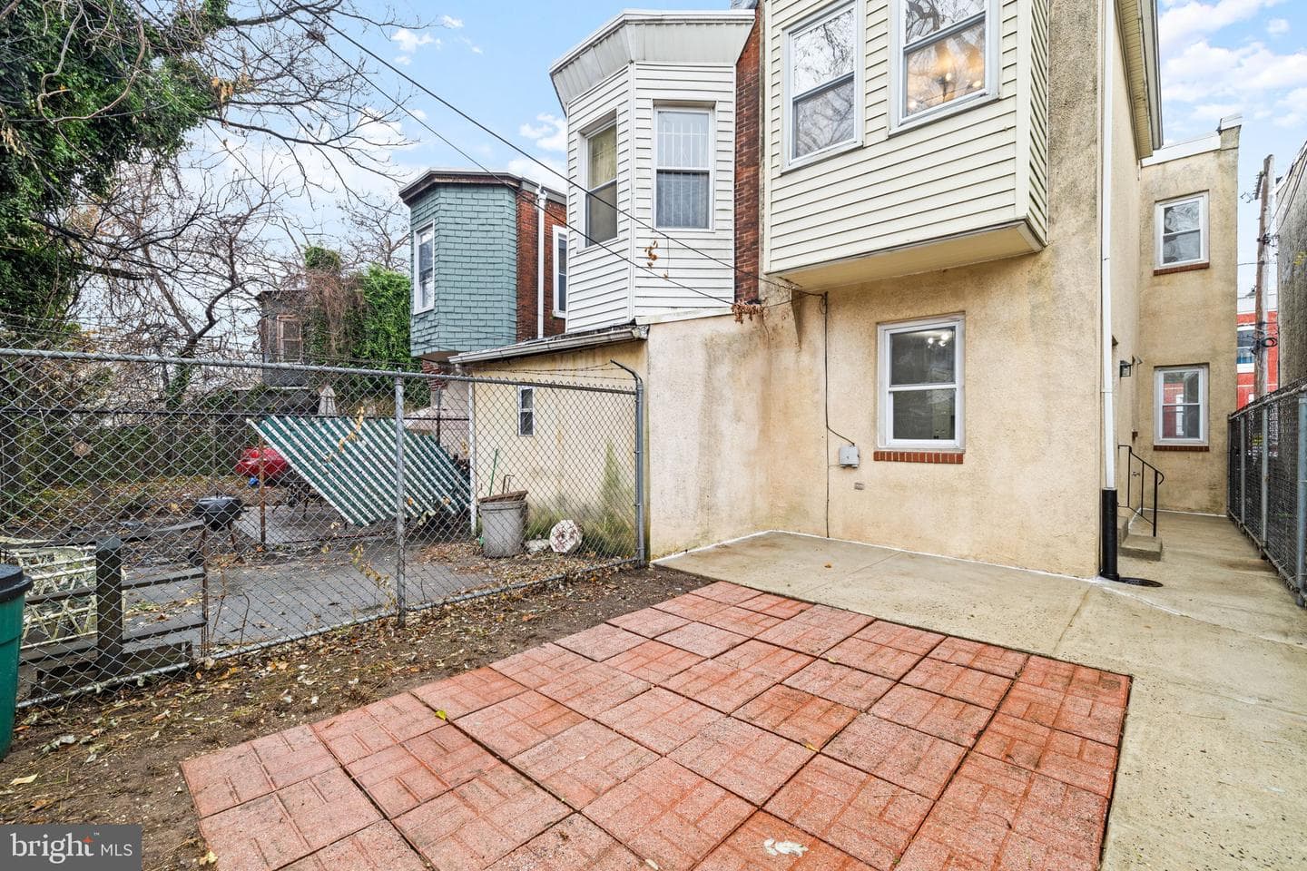1821 N Croskey Street photo 35