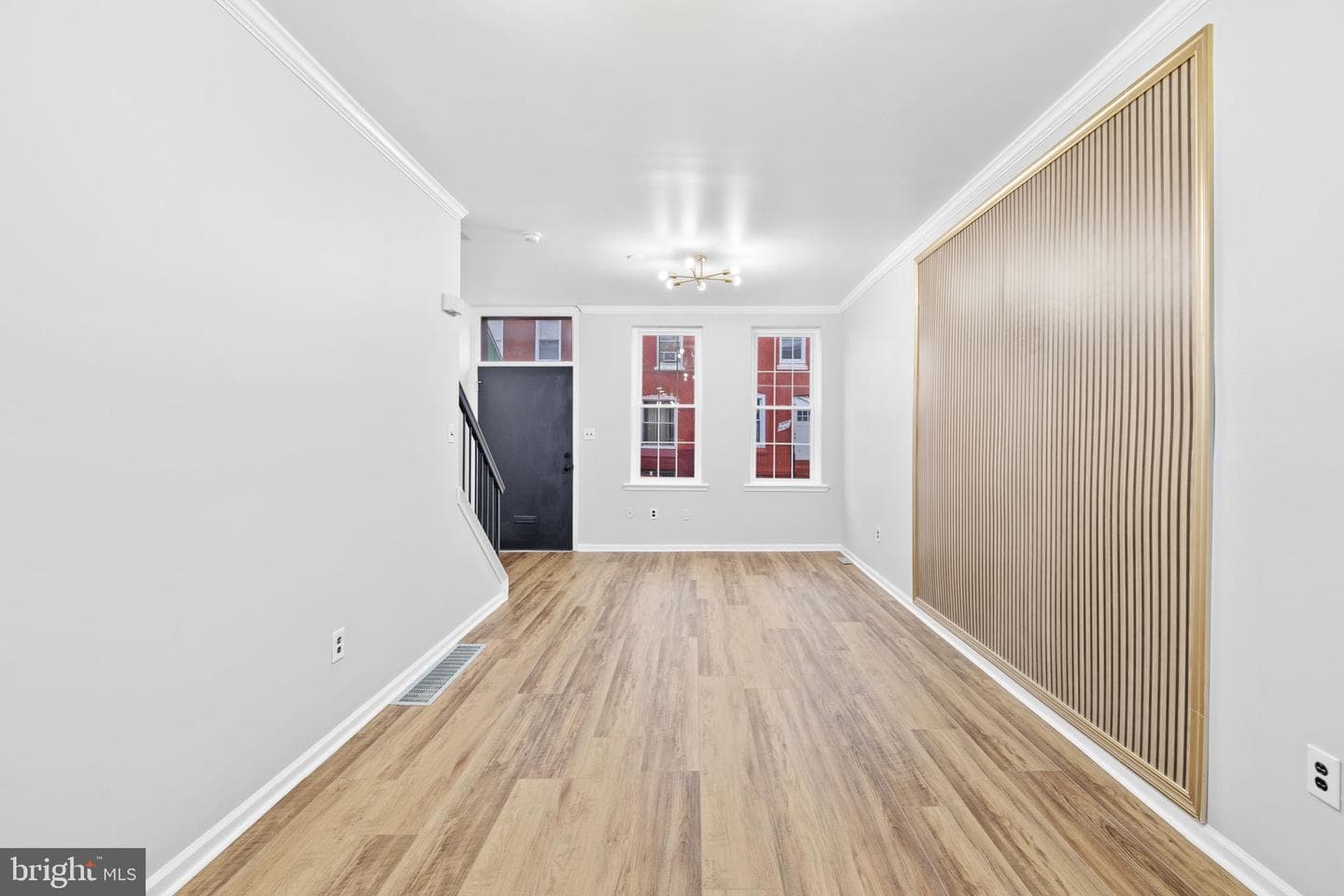 1821 N Croskey Street photo 6