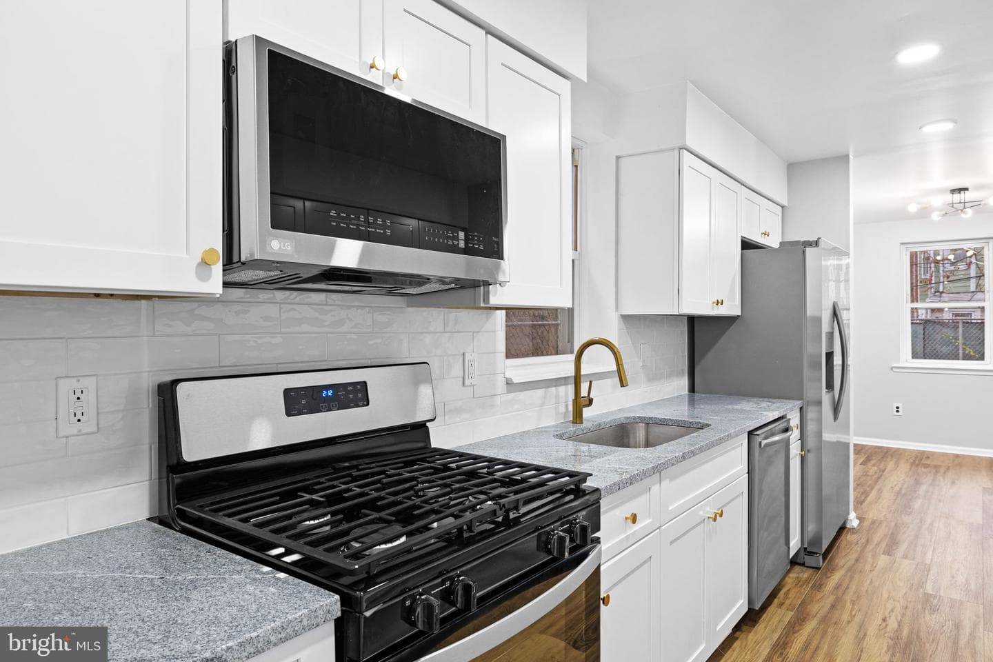 1821 N Croskey Street photo 8