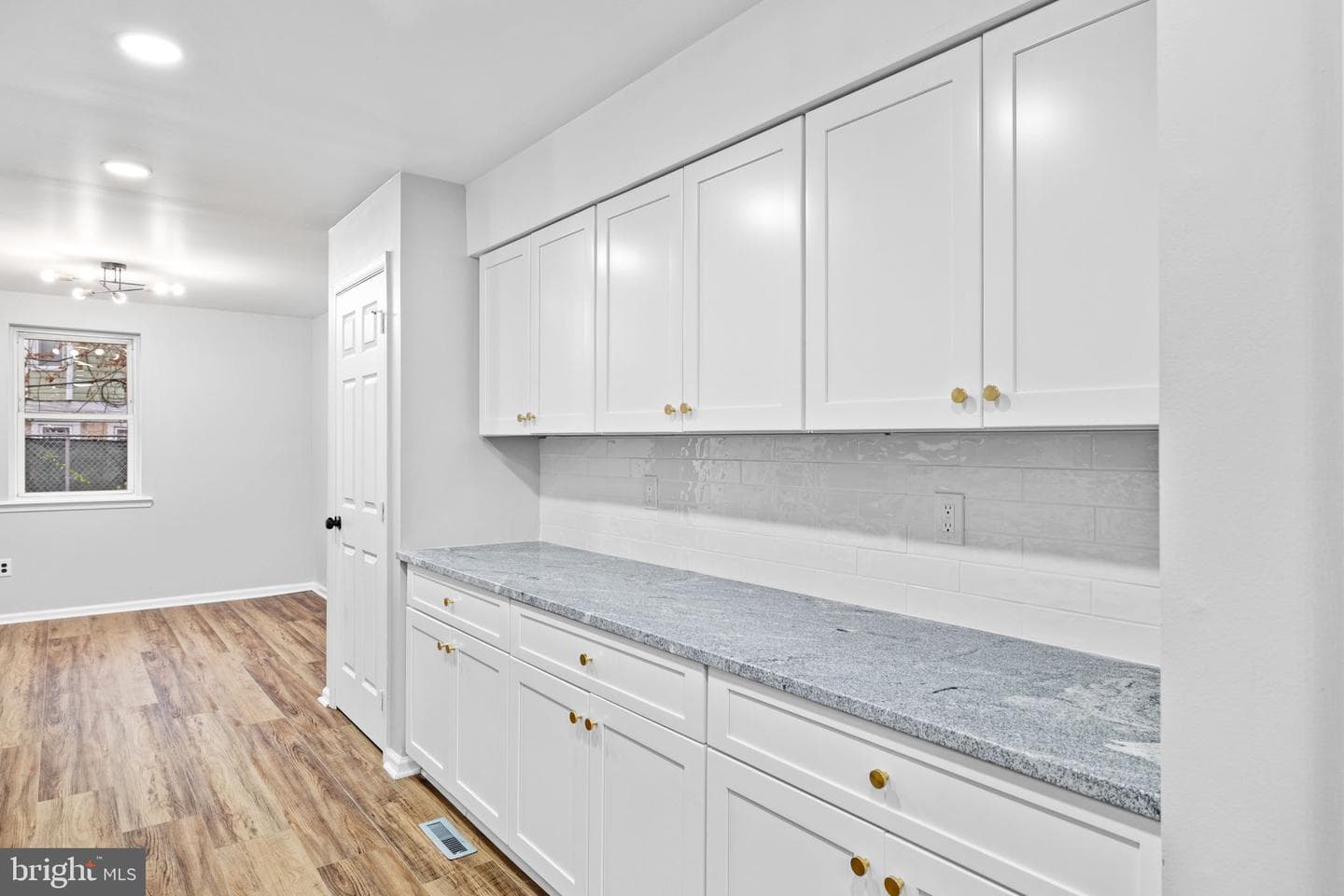 1821 N Croskey Street photo 9