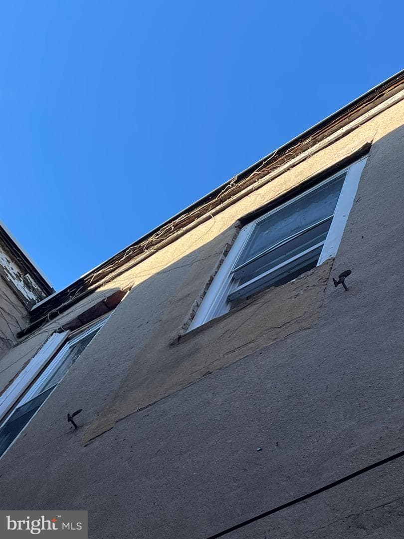 1853 N Croskey Street photo 8