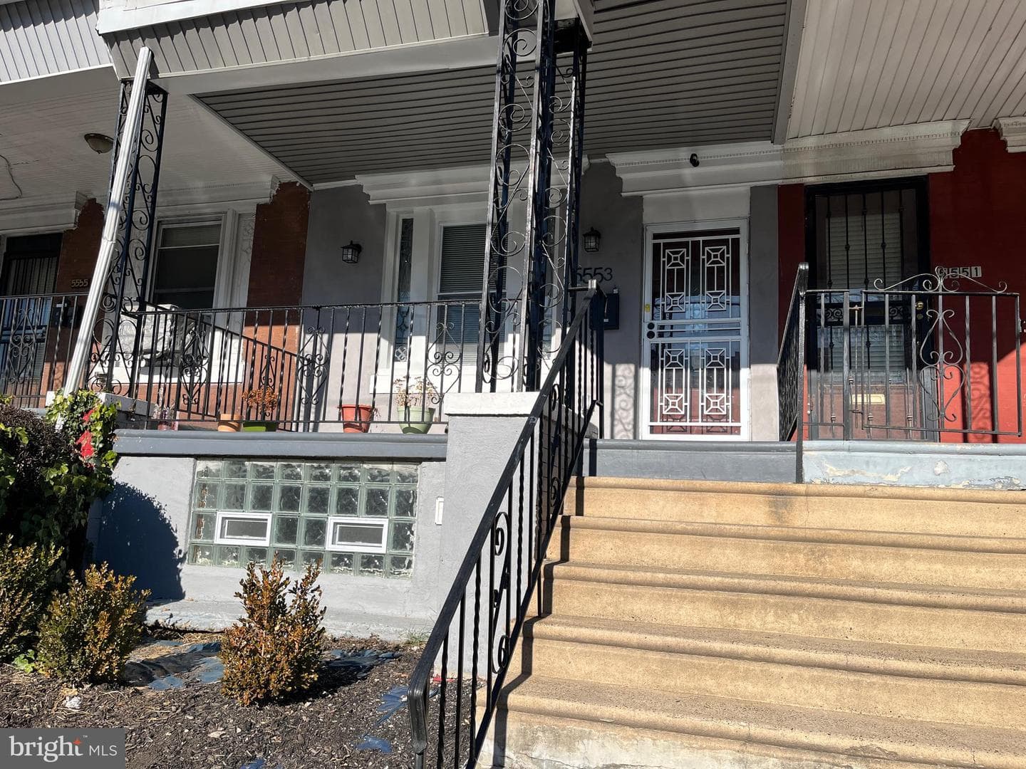 5553 Larchwood Avenue photo 4
