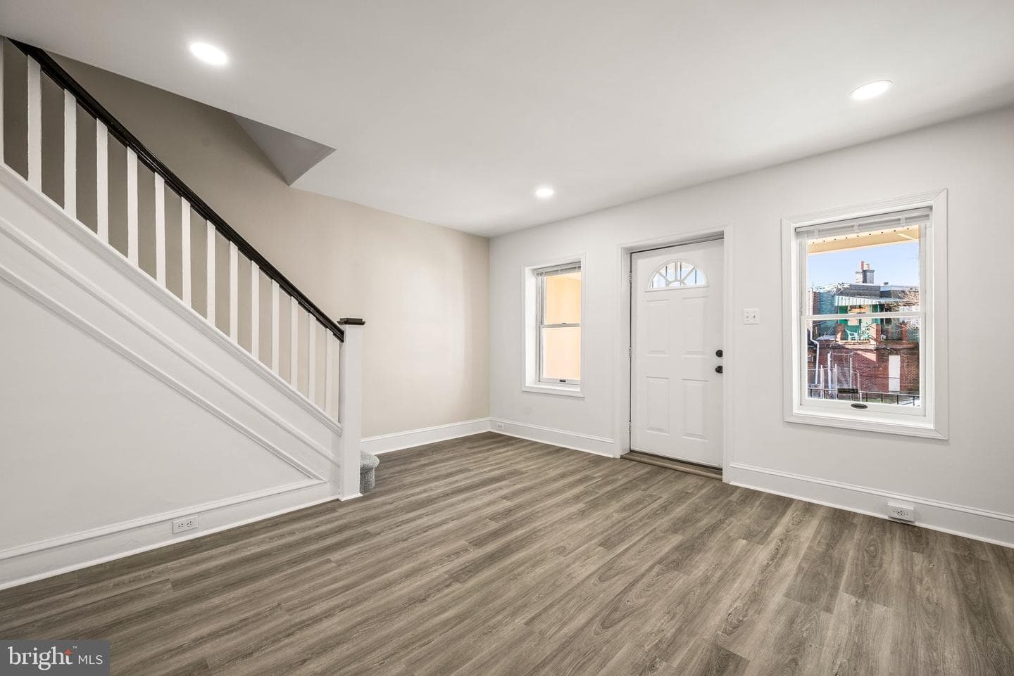 2549 S Stetler Street photo 5