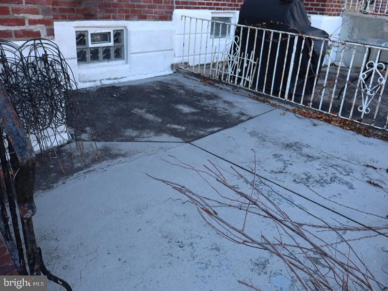 8546 Forrest Avenue photo 3