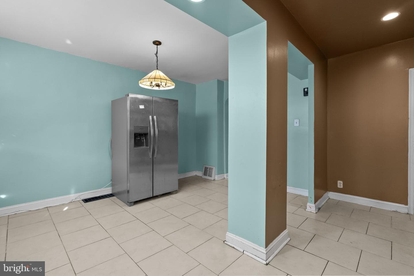 3332 Lansing Street photo 12