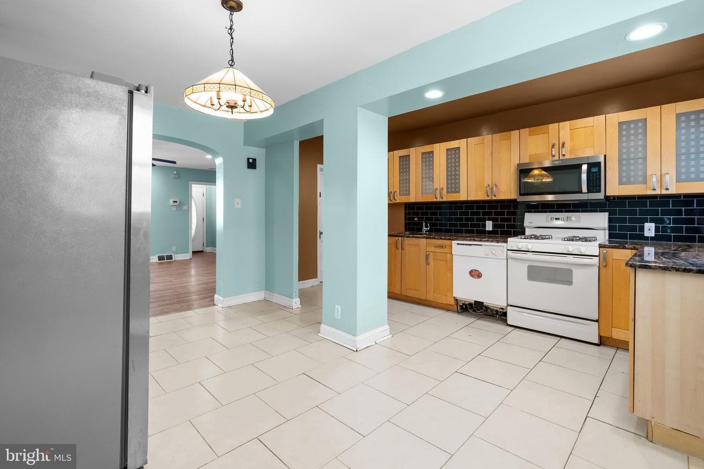 3332 Lansing Street photo 15