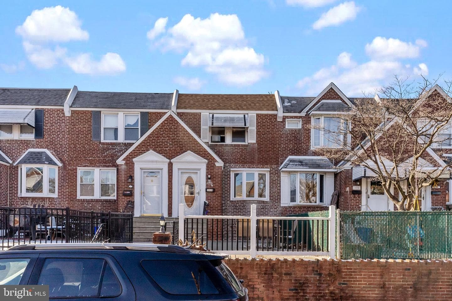3332 Lansing Street photo 4