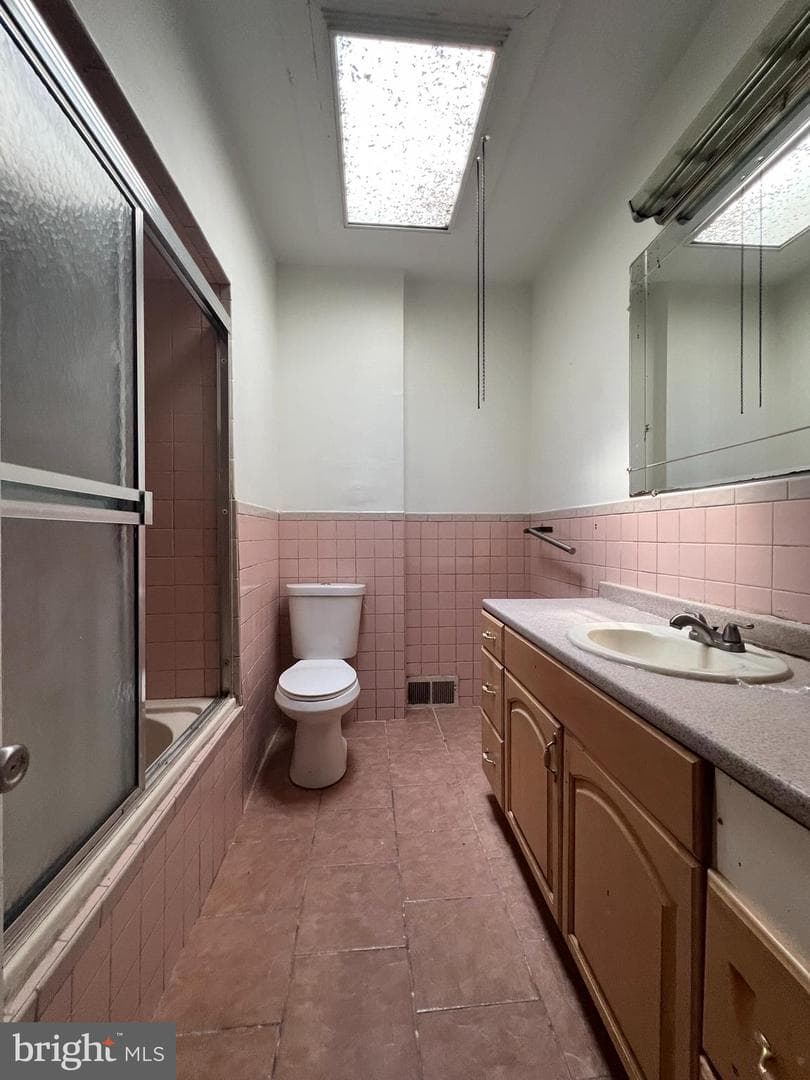 1323 N 28th Street photo 9