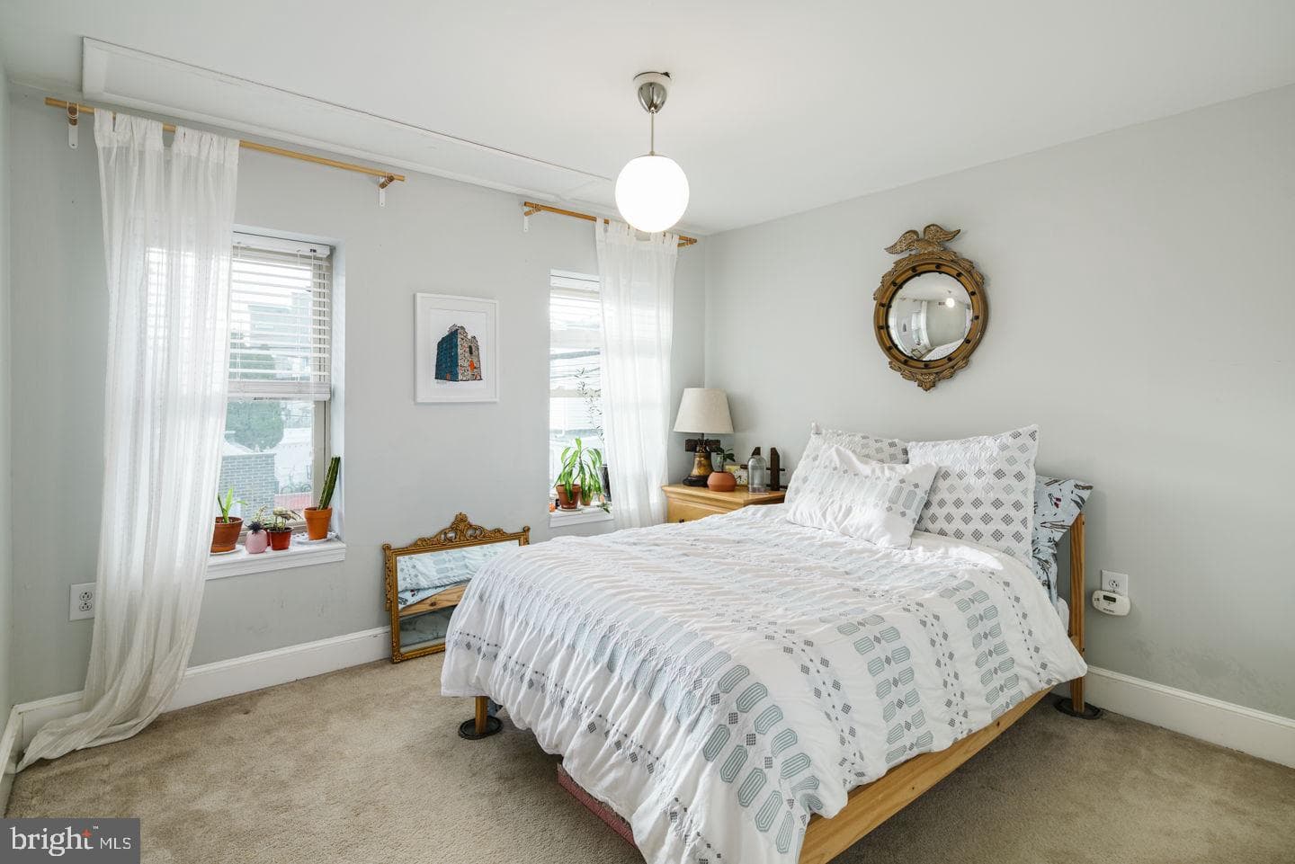 2307 E Fletcher Street photo 8