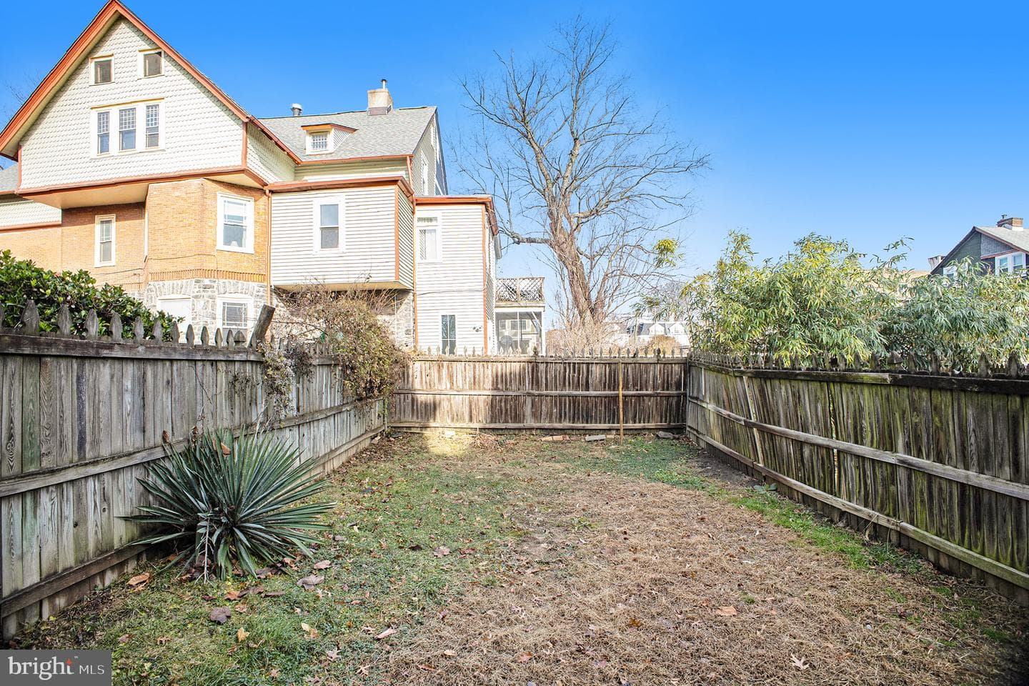 5417 Pulaski Avenue photo 38