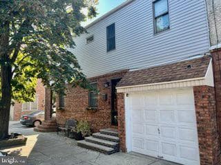 101 Sigel Street photo 1