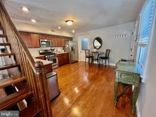 101 Sigel Street photo 6