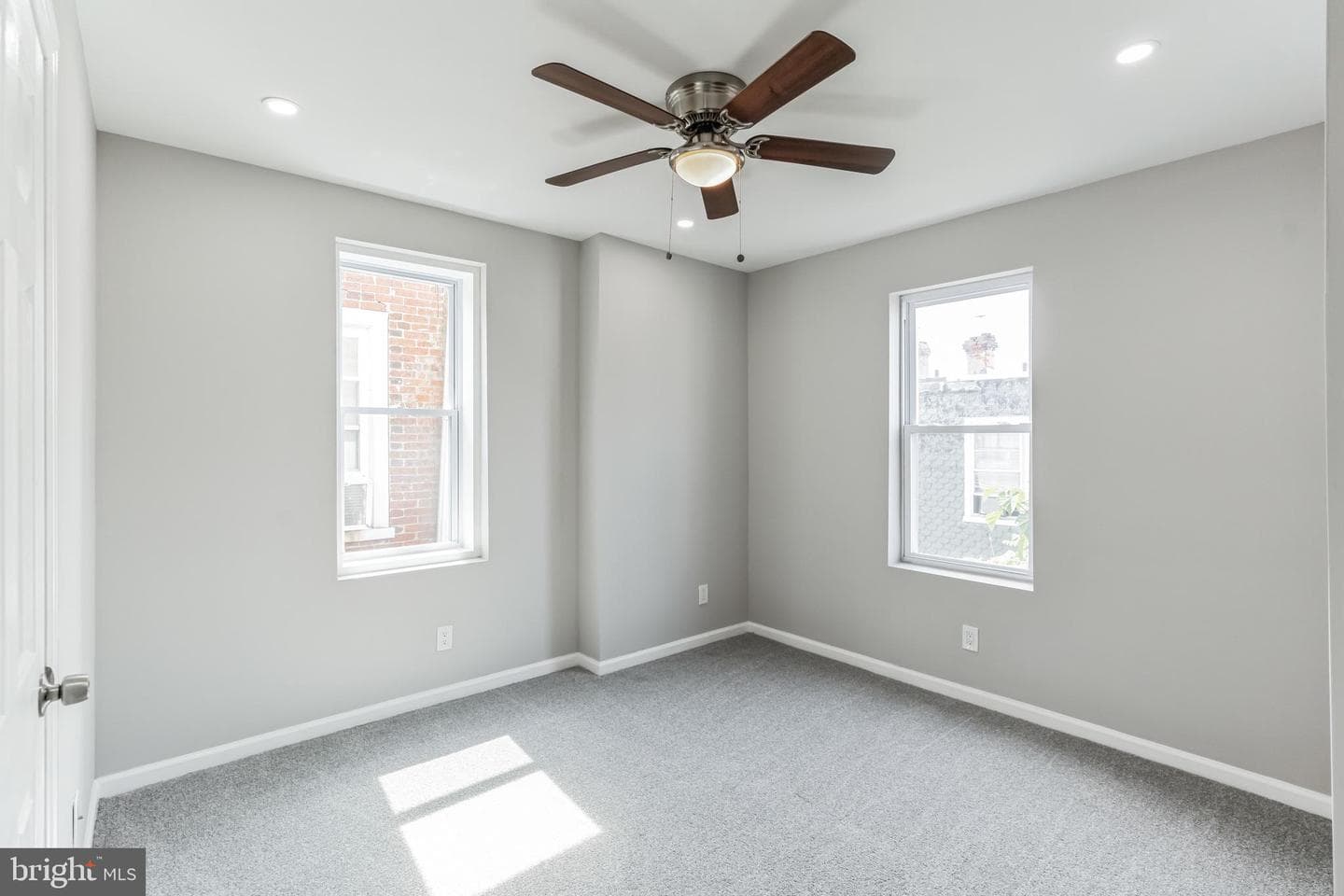 5816 Pine Street photo 23
