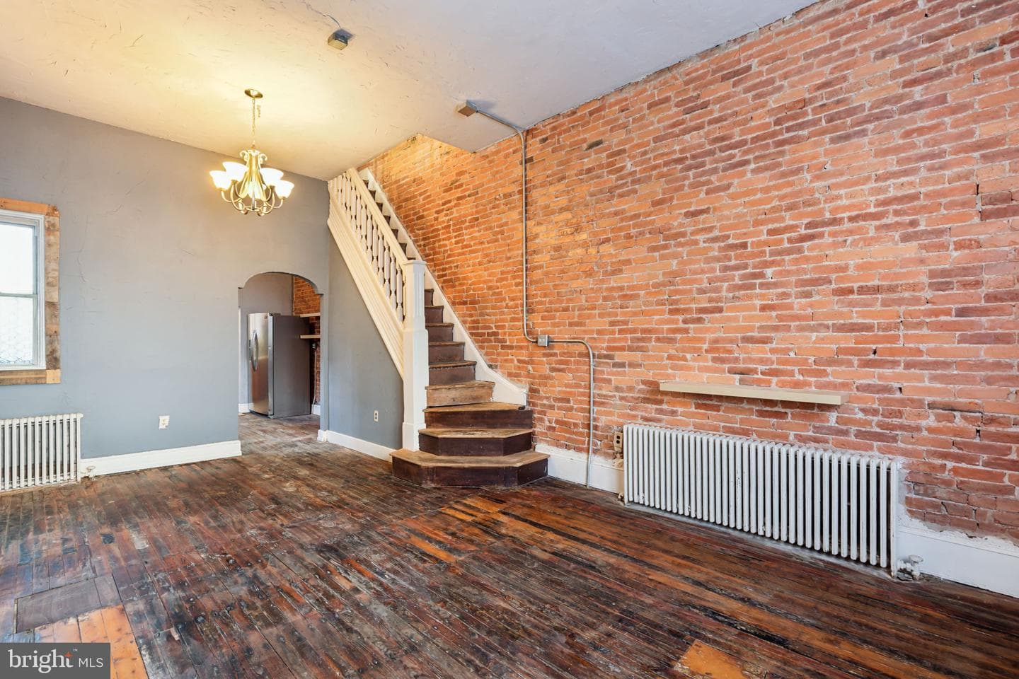 1810 Sigel Street photo 1