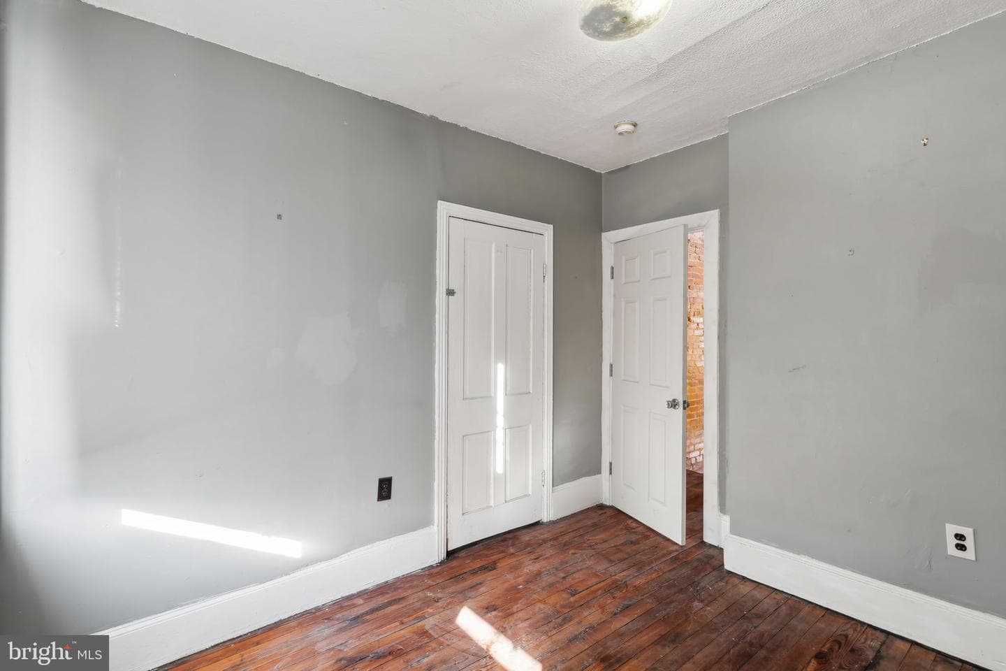 1810 Sigel Street photo 20