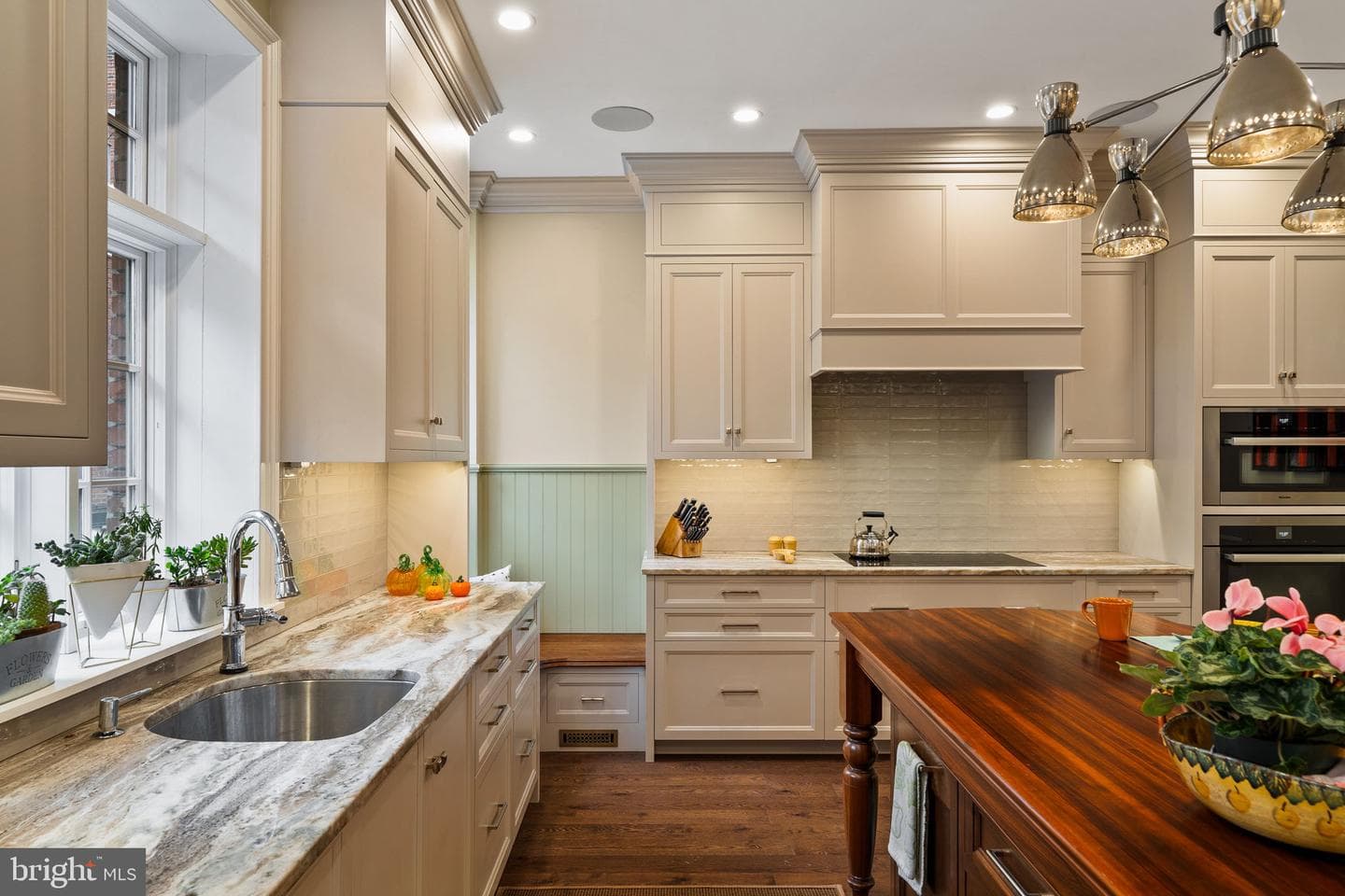 1808 Delancey Place photo 11