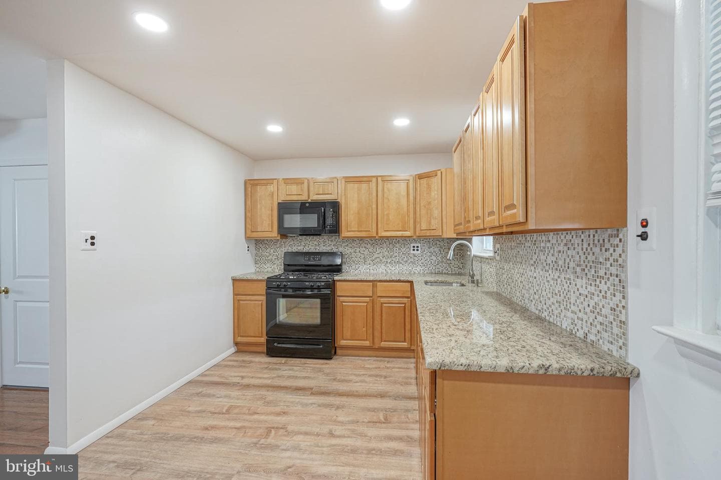 4653 Pennypack Street photo 12