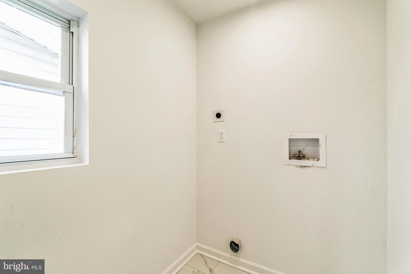 172 E Tulpehocken Street photo 18