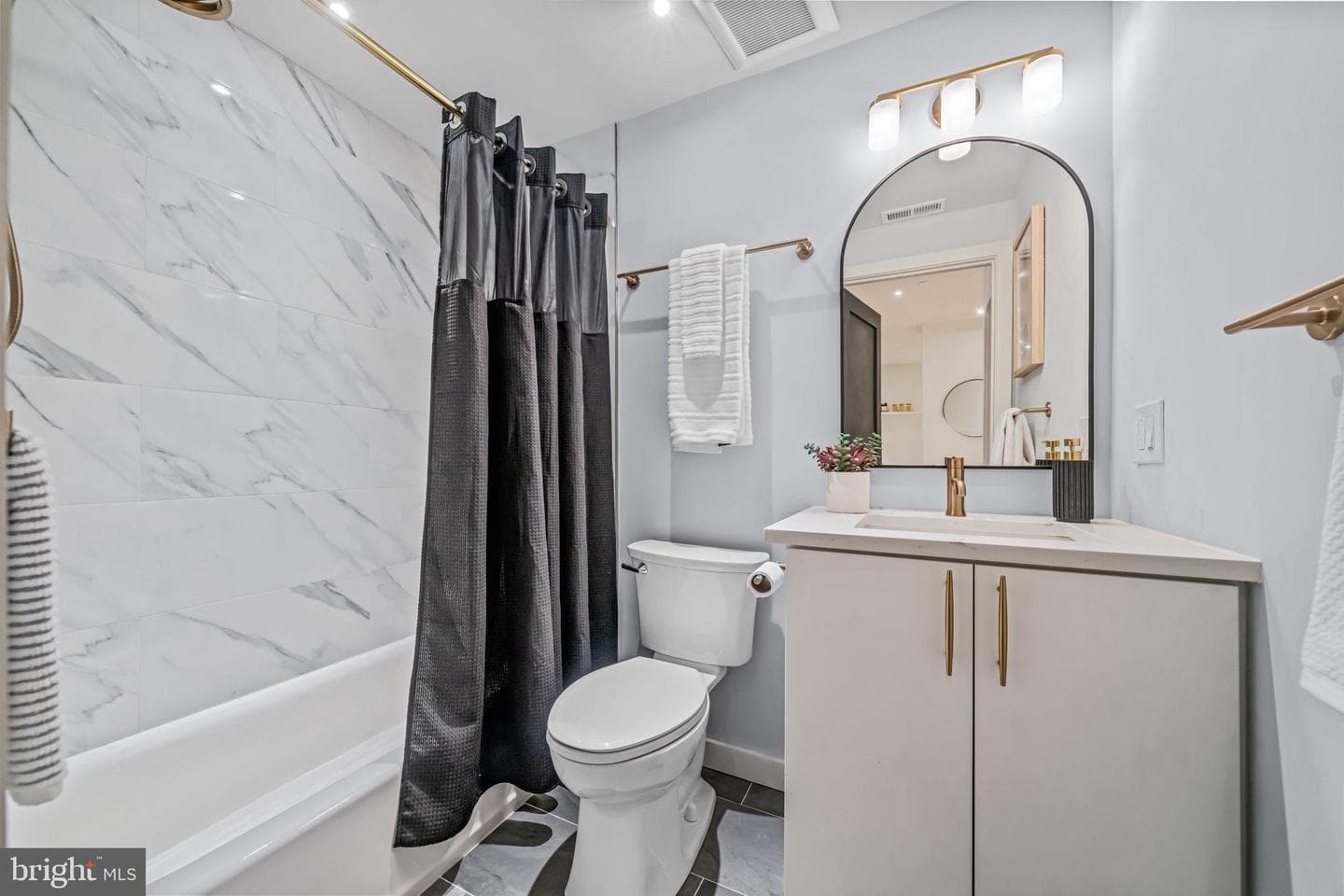 219 S 18th Street #309 photo 34
