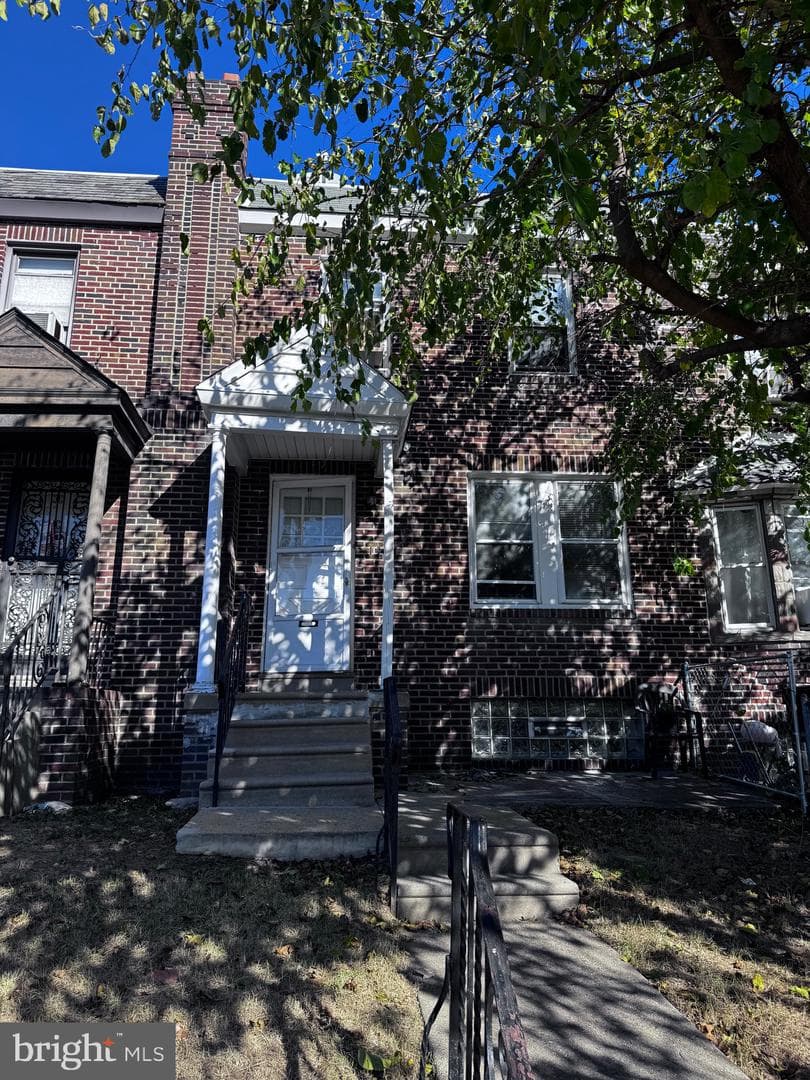 1351 Magee Avenue photo 1