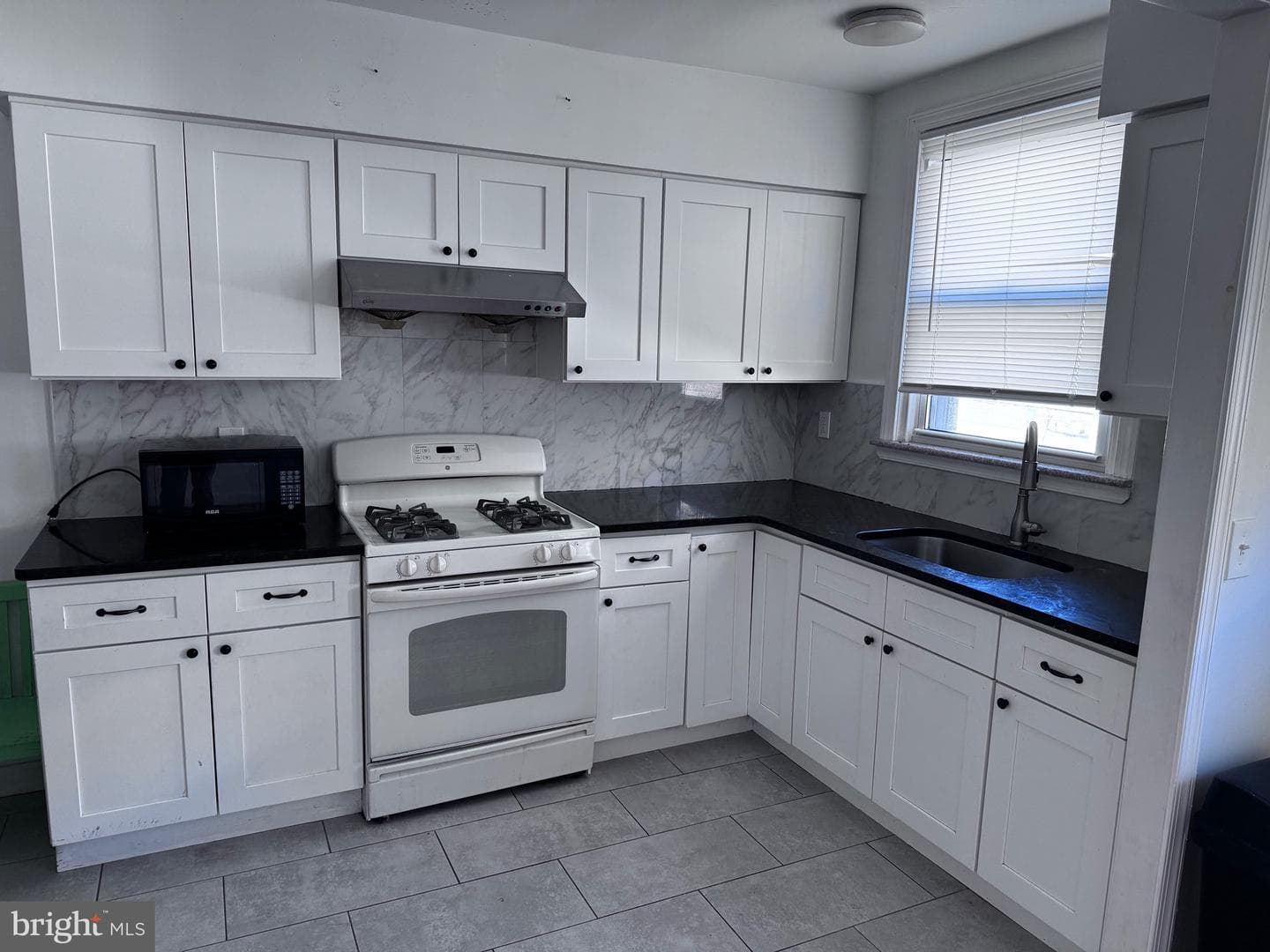 1351 Magee Avenue photo 10