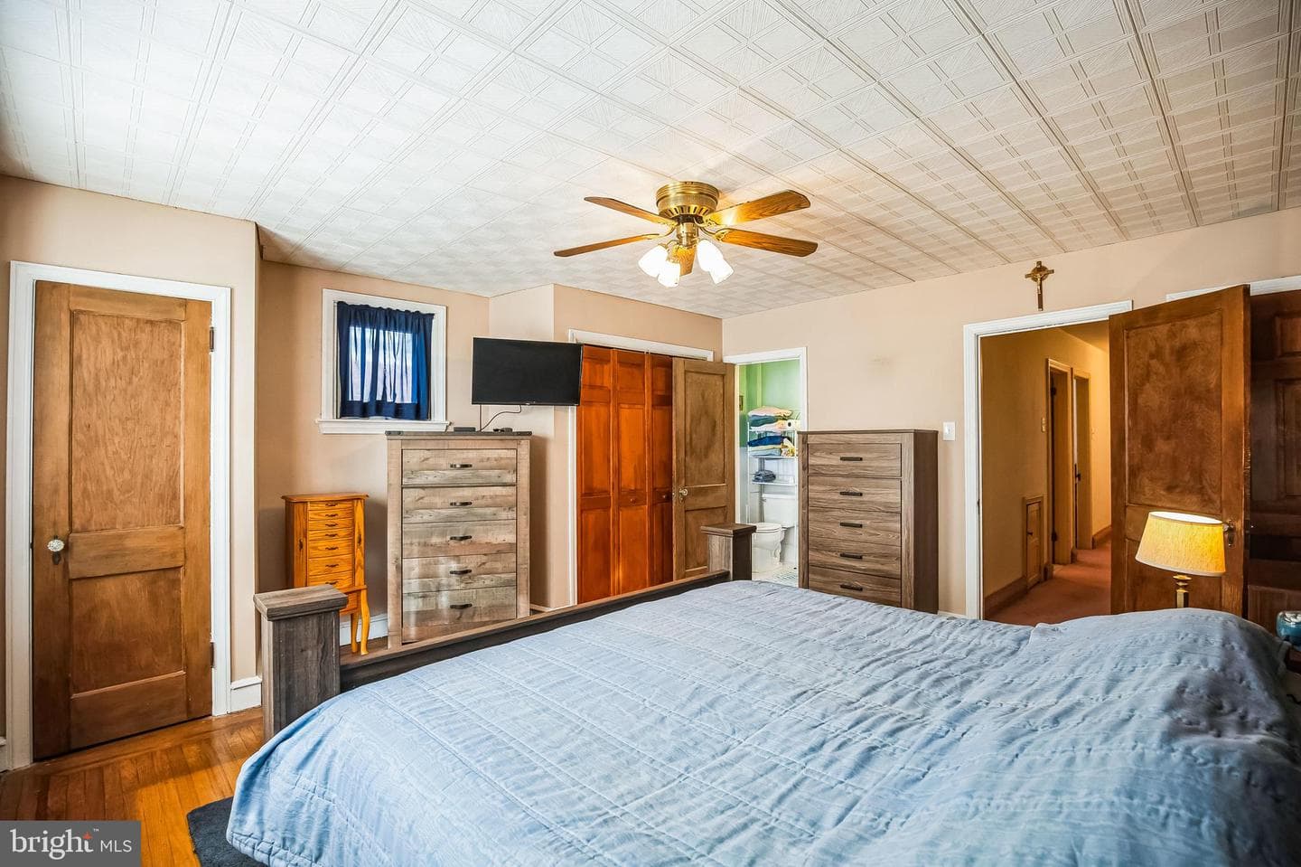 809 Knorr Street photo 10