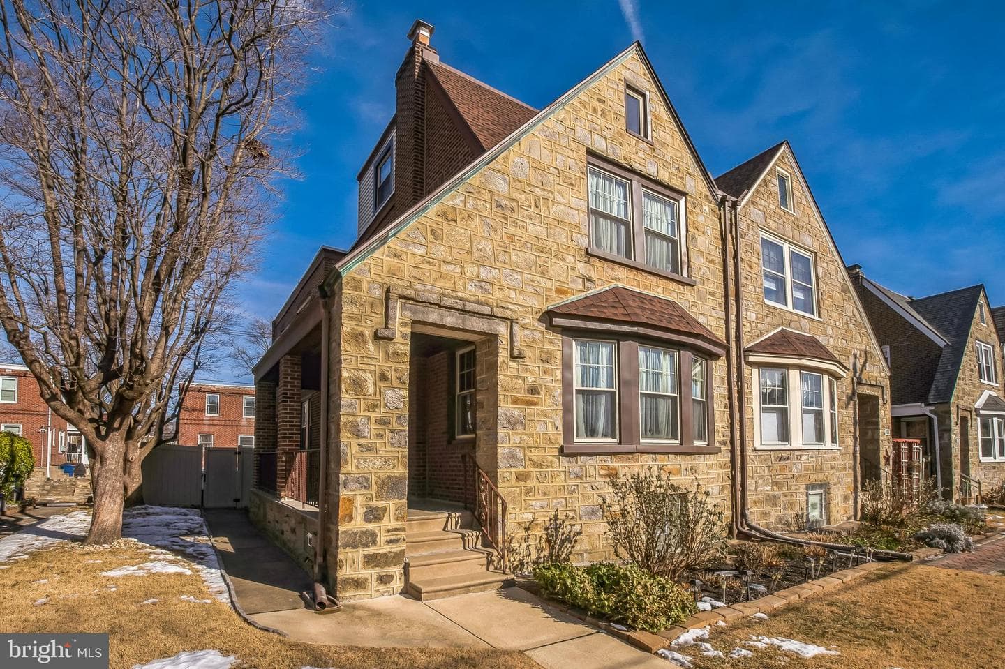 809 Knorr Street photo 2