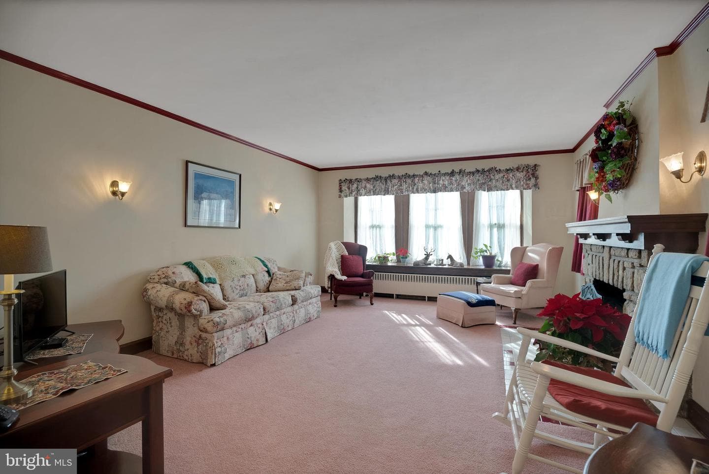 809 Knorr Street photo 3