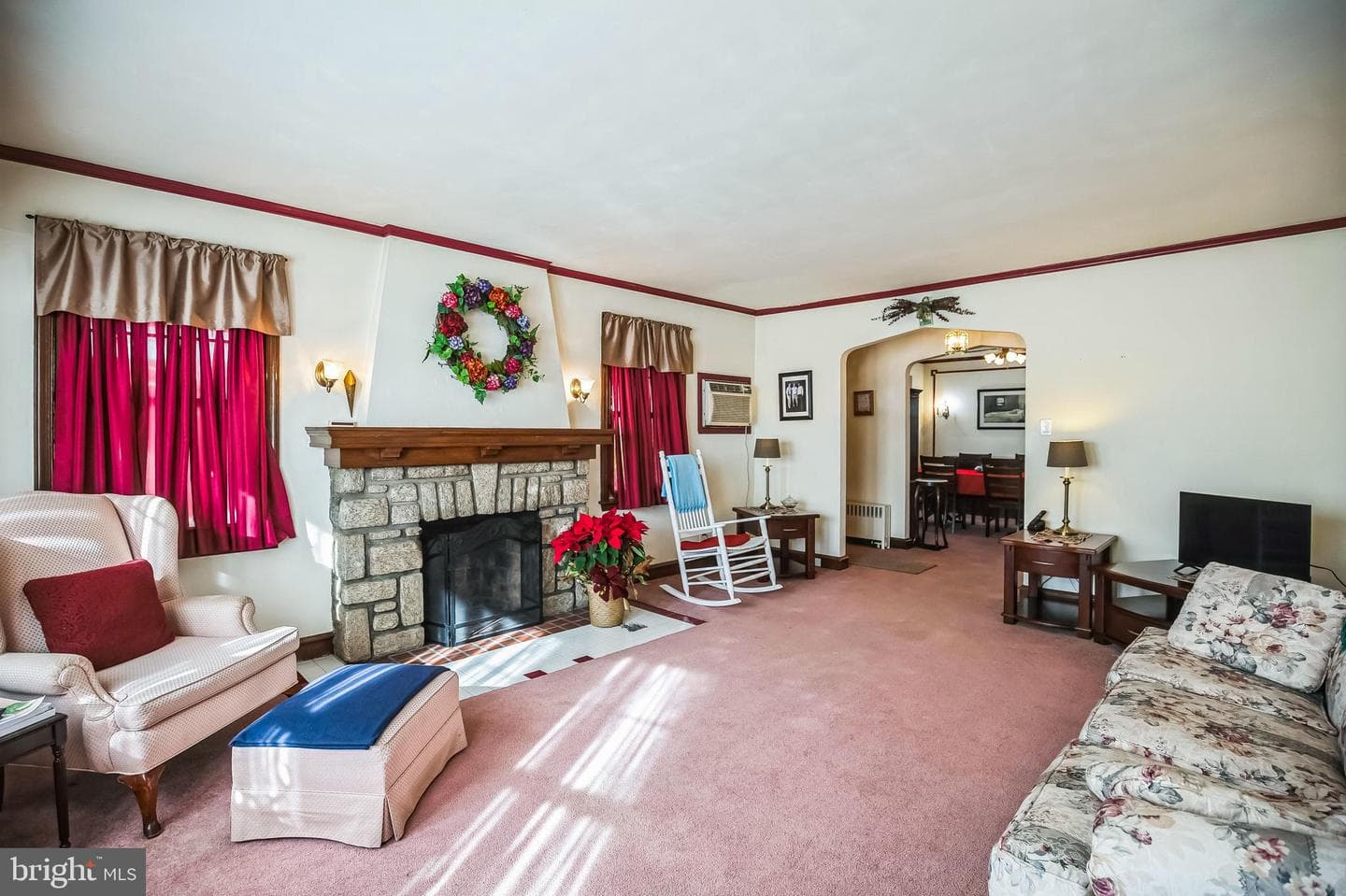 809 Knorr Street photo 4