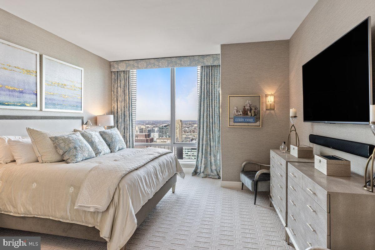 1414 S Penn Square #37de photo 11