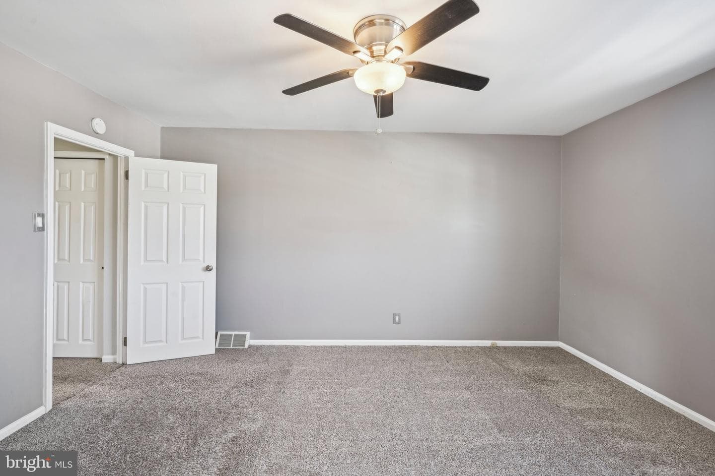 8913 Turton Drive photo 20