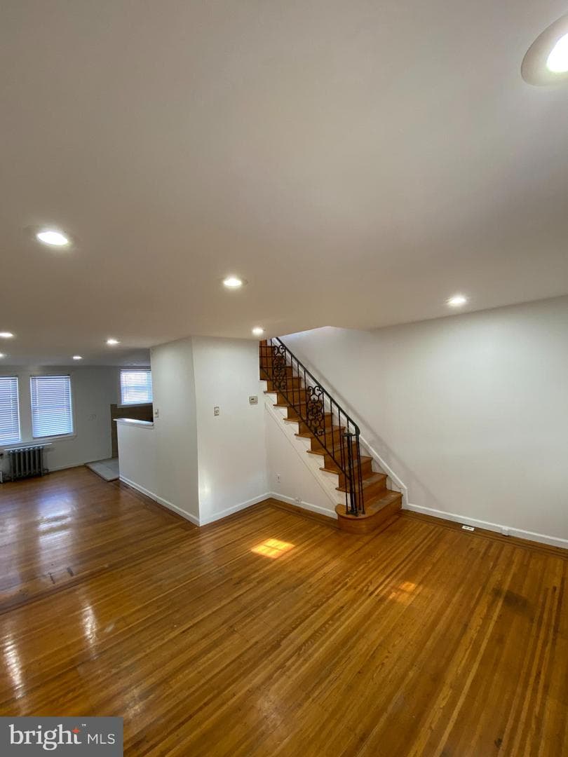 2437 S Milan Street photo 4