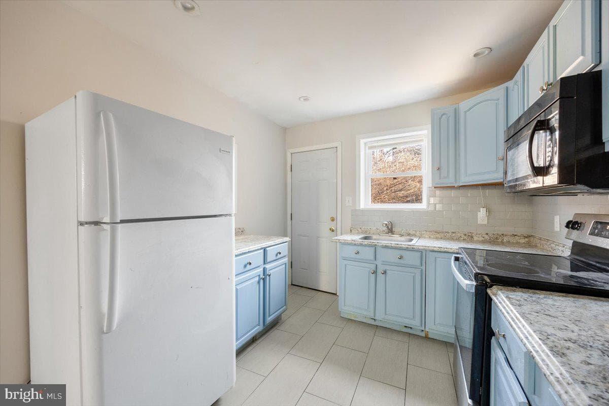 1503 N Frazier Street photo 7