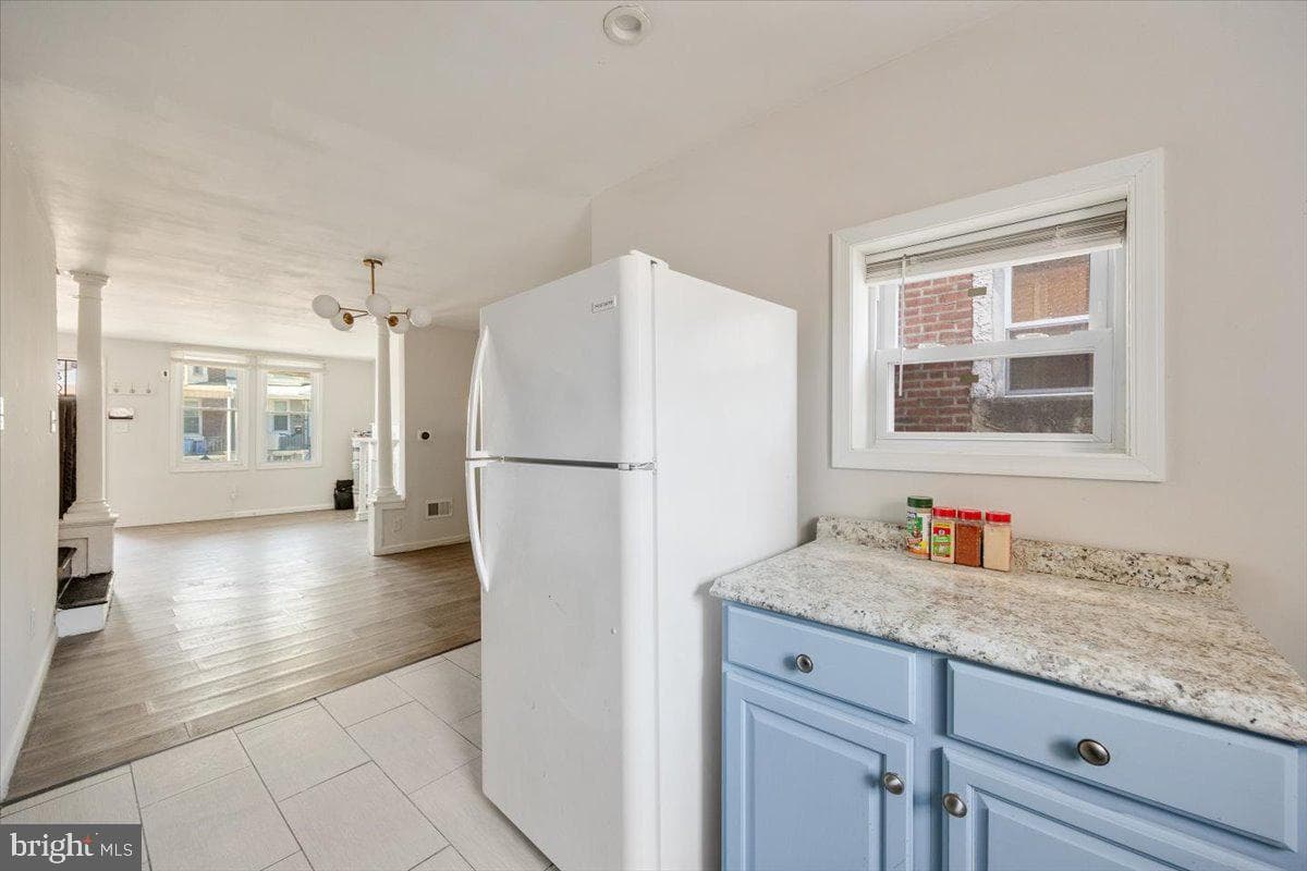 1503 N Frazier Street photo 9