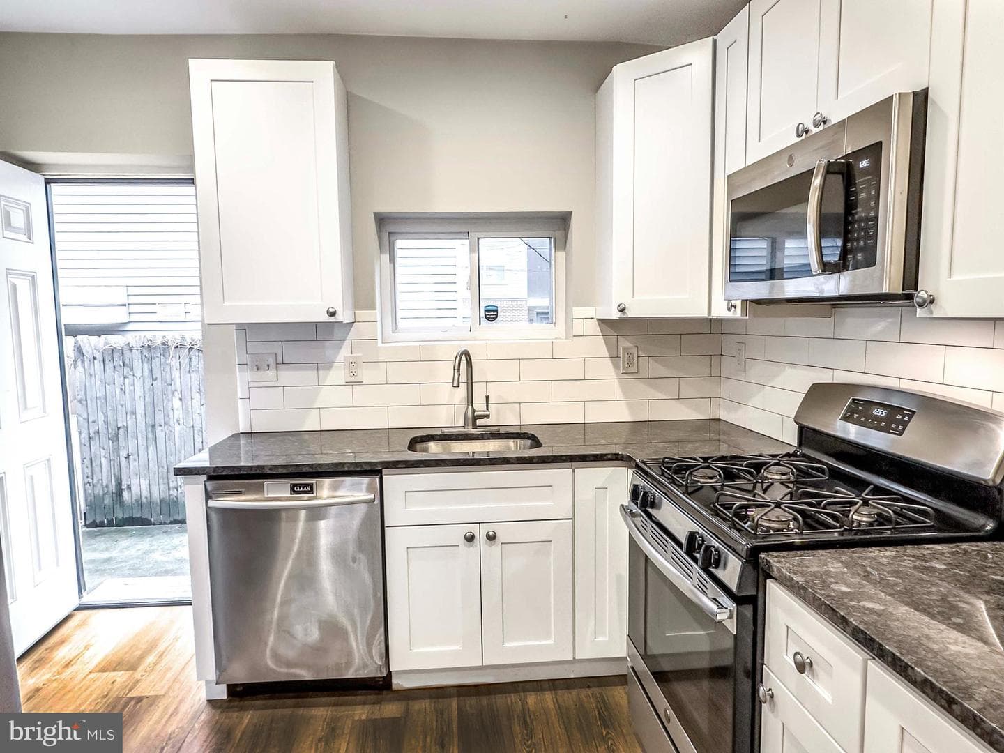 2404 Sharswood Street photo 7