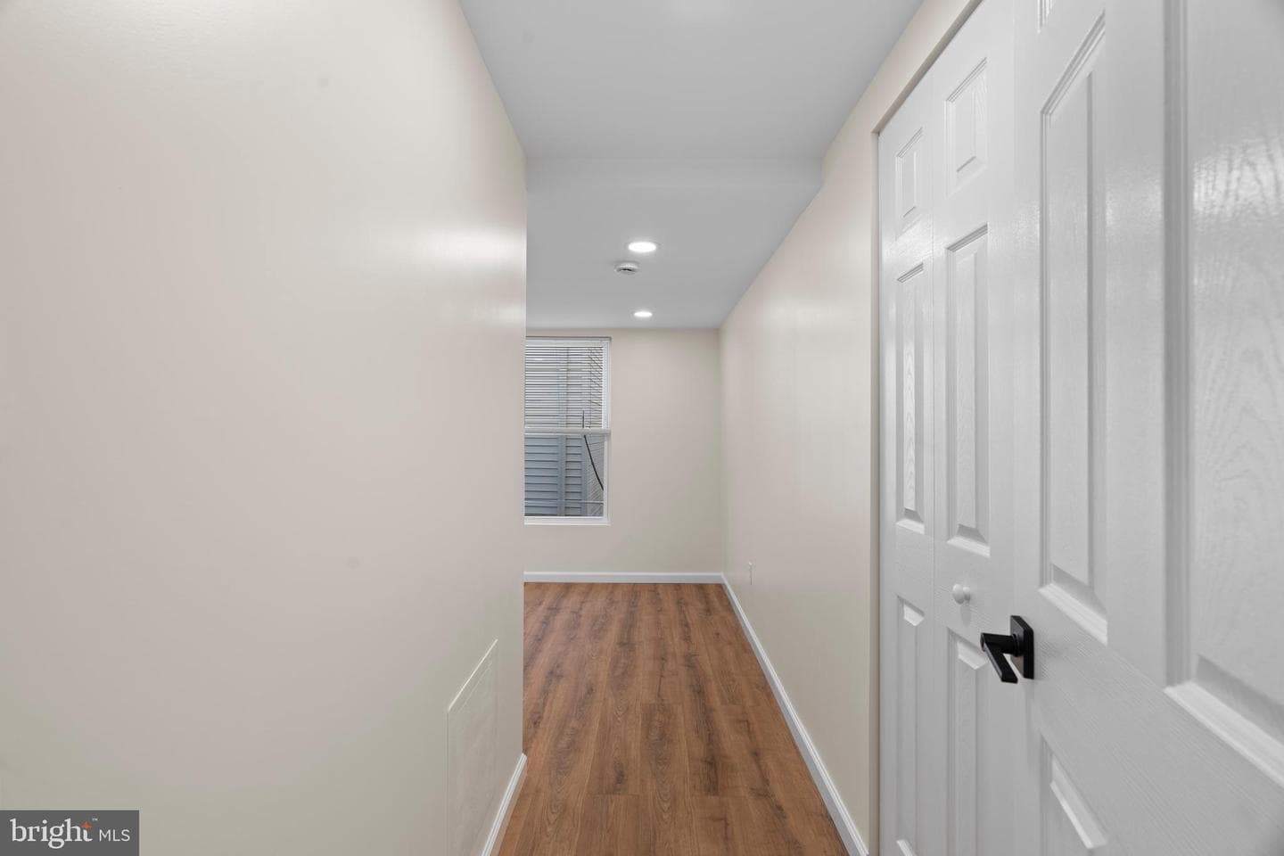 631 Mercy Street photo 17