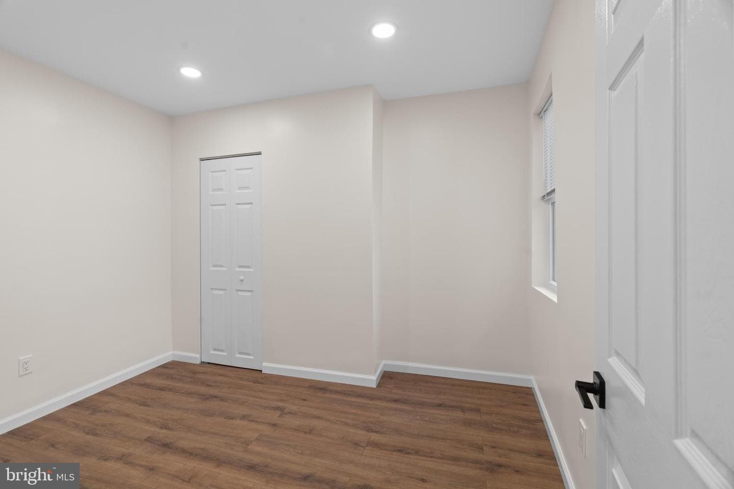 631 Mercy Street photo 23
