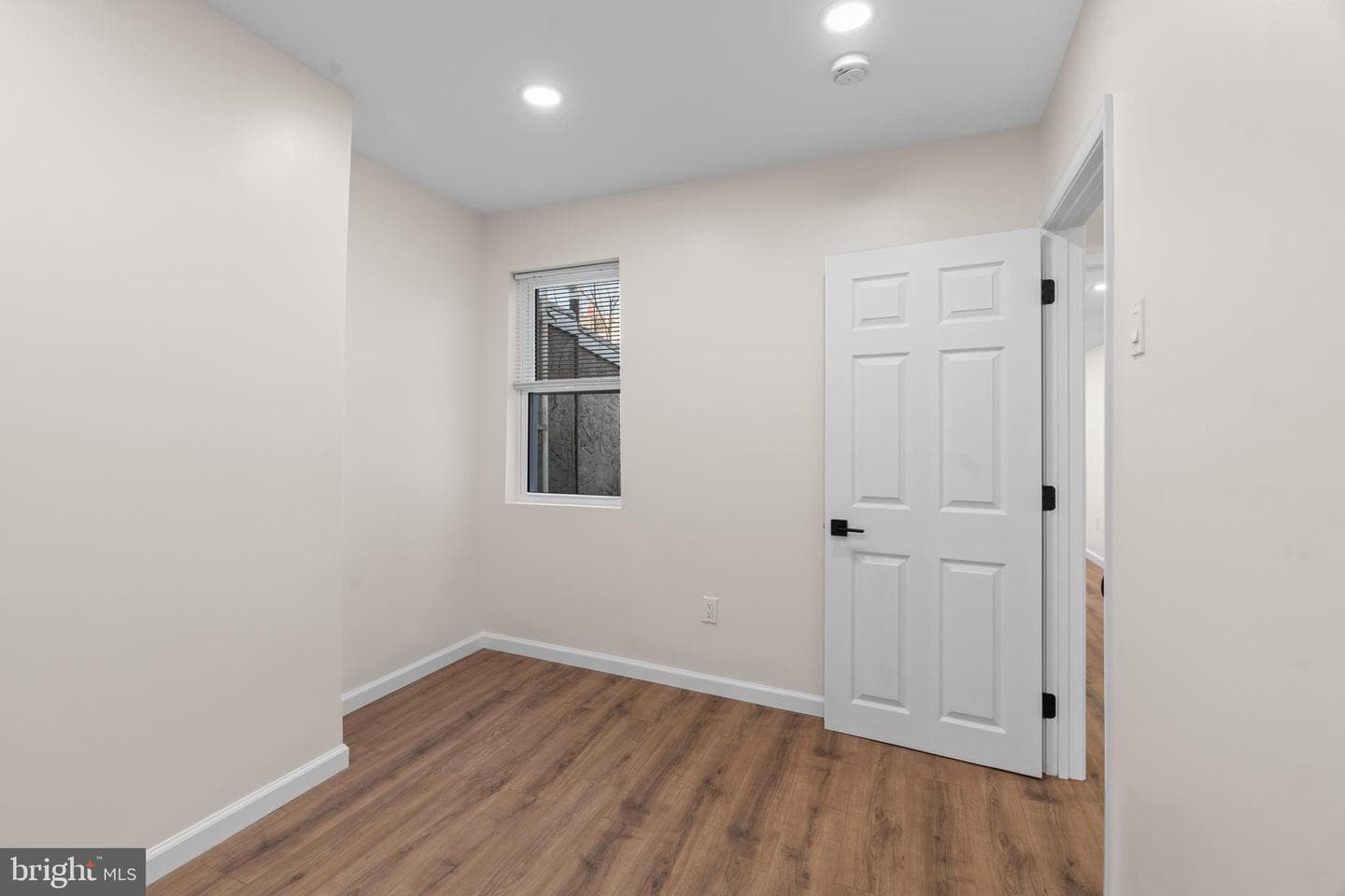 631 Mercy Street photo 26