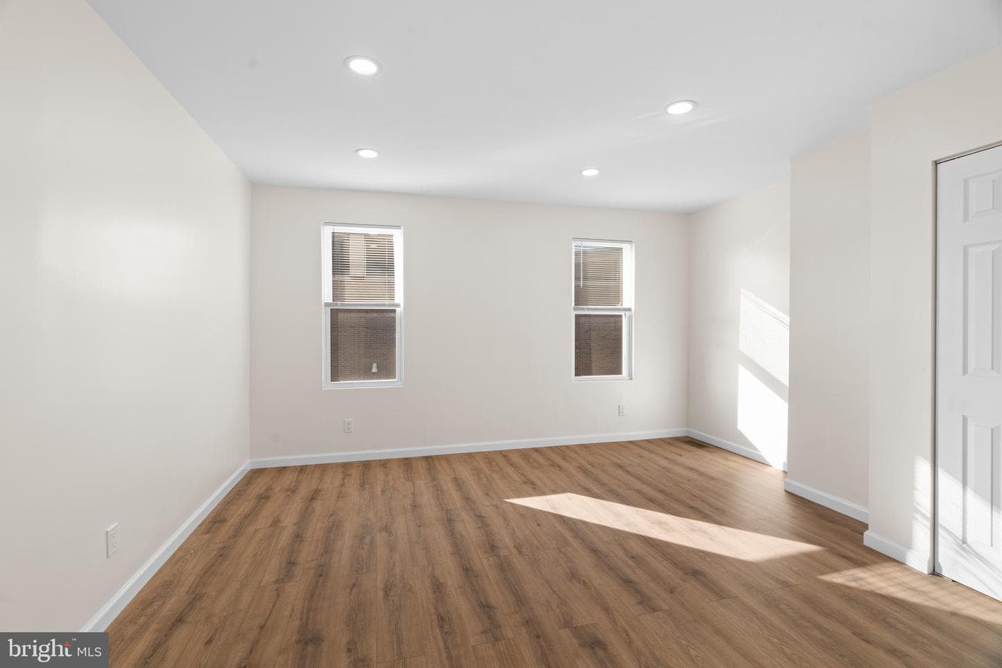631 Mercy Street photo 27