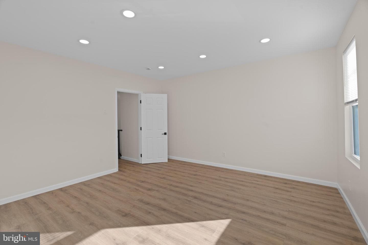 631 Mercy Street photo 30