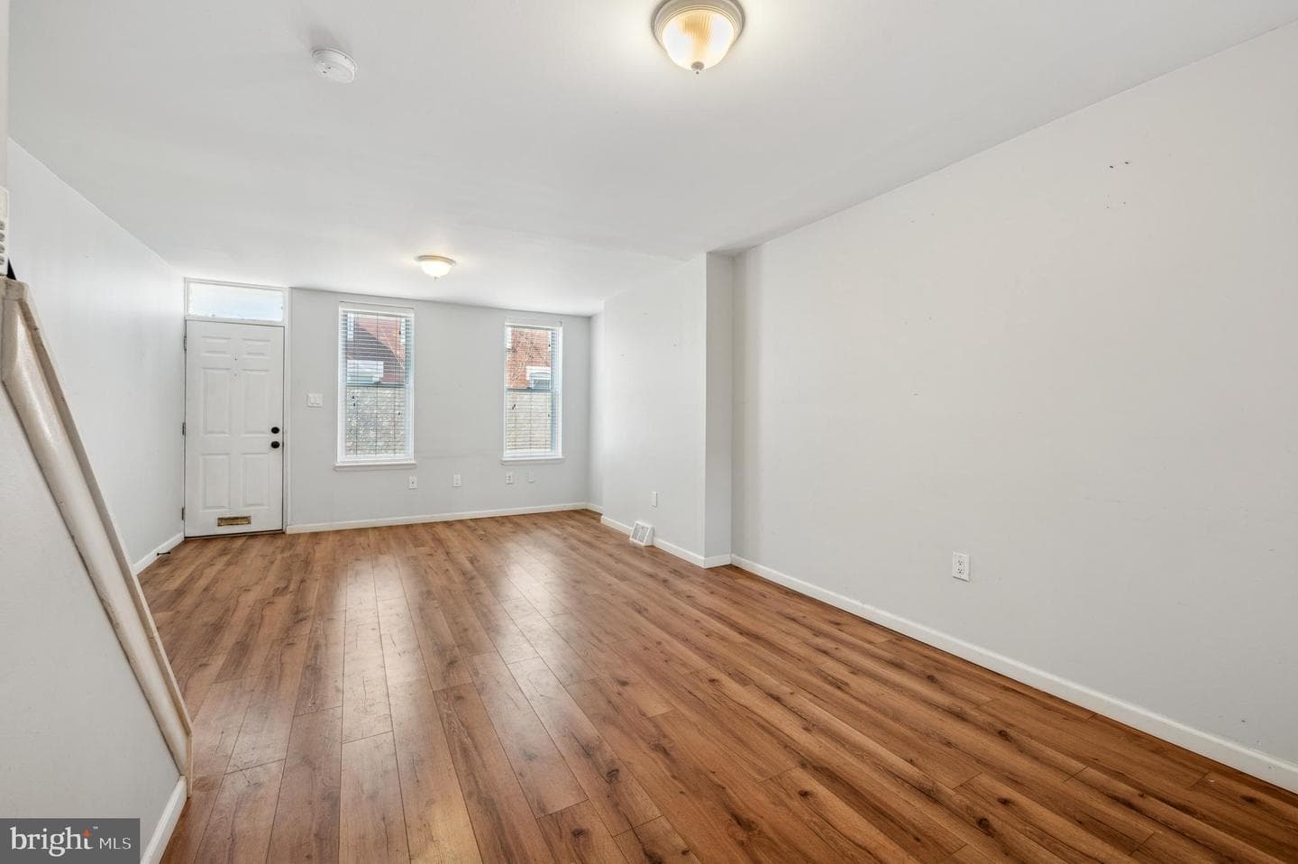 1525 S Garnet Street photo 11